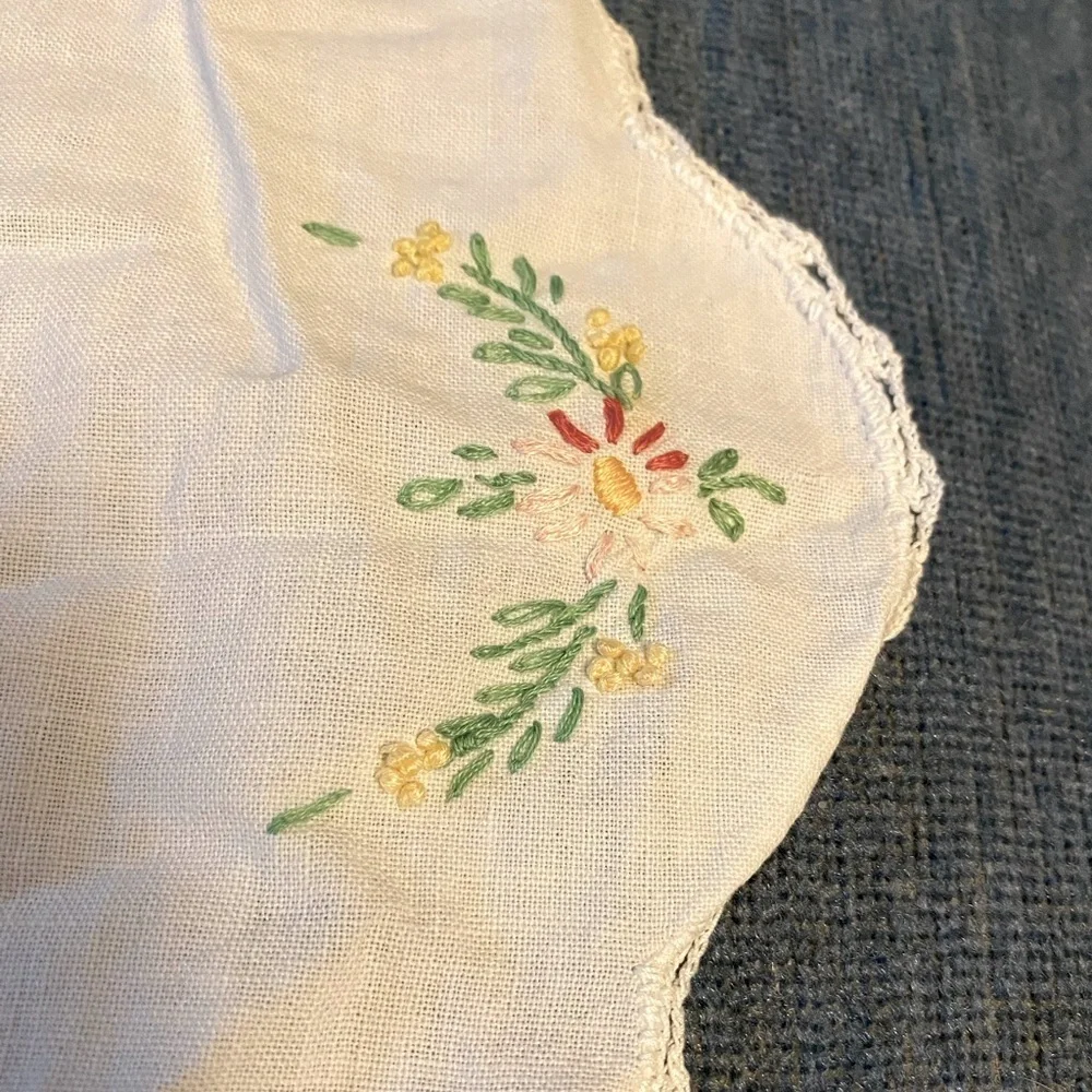 Table topper cloth side table embroidered floral 17x 9.  #13
